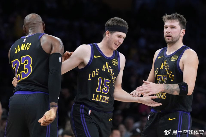 湖人有意留下所有球员！但3位首发有意跳出合同，将追6位顶级大闸|里夫斯|艾顿|斯玛特|詹姆斯|东契奇_新浪体育_新浪新闻